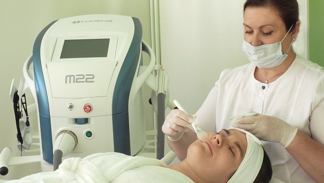 Процедура фотоомоложения лица на аппарате Lumenis M22